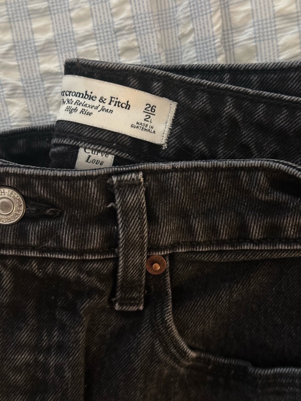 Abercrombie & Fitch Washed Black Curve Love High Rise The 90s Relaxed Jean